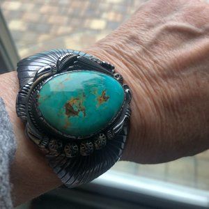Beautiful navajo turquoise bracelet